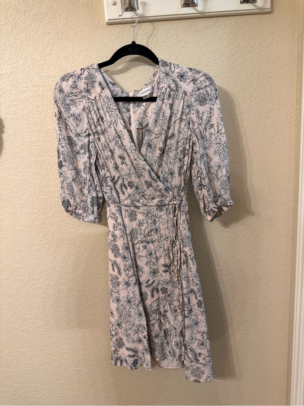 Calvin Klein Blush Floral Wrap Dress Size 8